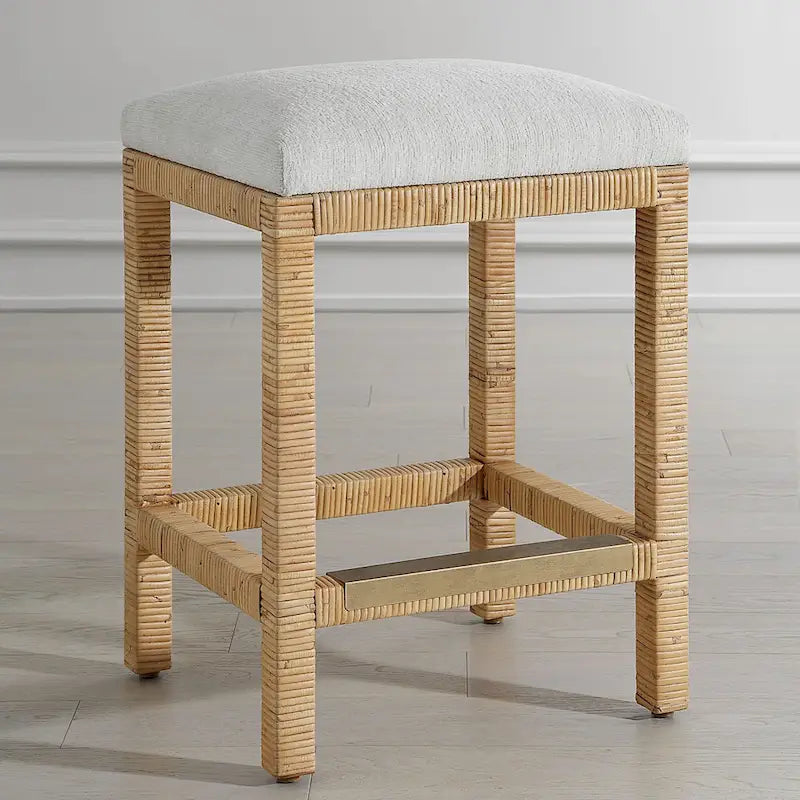 Tabouret de comptoir en rotin tressé à la main avec plaque de protection en métal doré antique