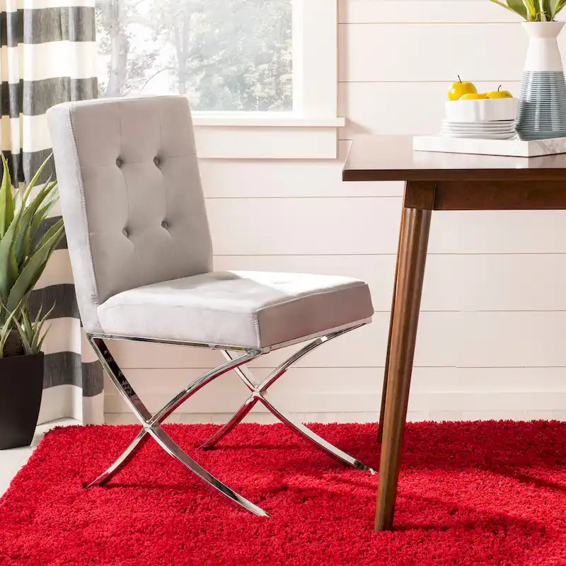 Chaise d'appoint capitonnée Glam avec pieds chromés