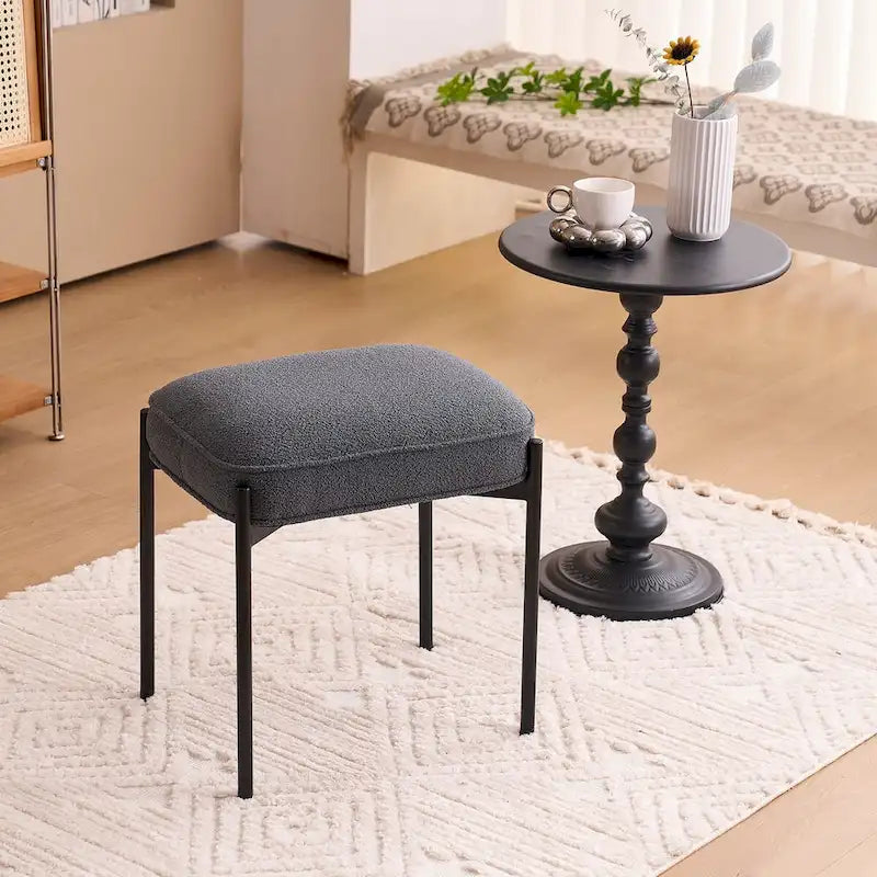Repose-pieds ottoman rectangulaire en velours capitonné
