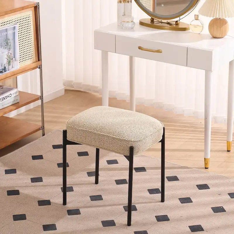 Repose-pieds ottoman rectangulaire en velours capitonné