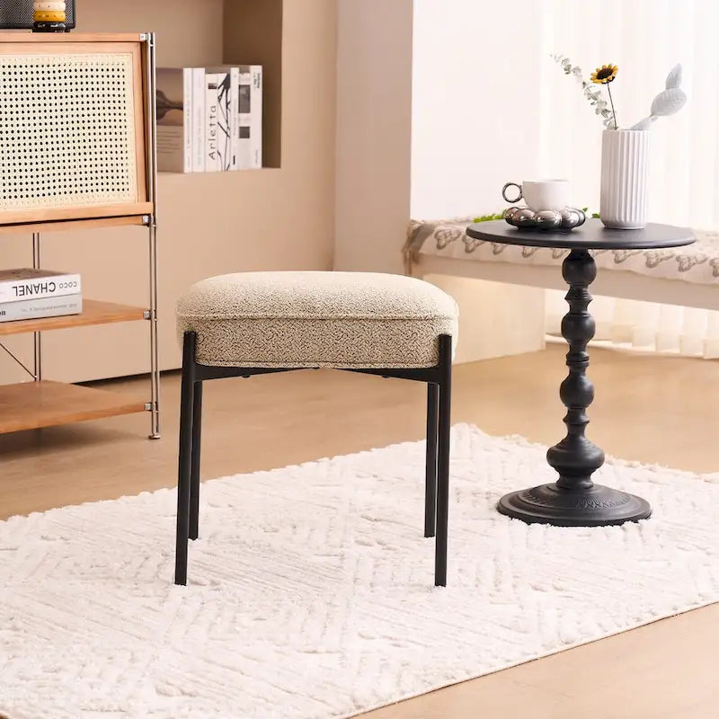 Repose-pieds ottoman rectangulaire en velours capitonné